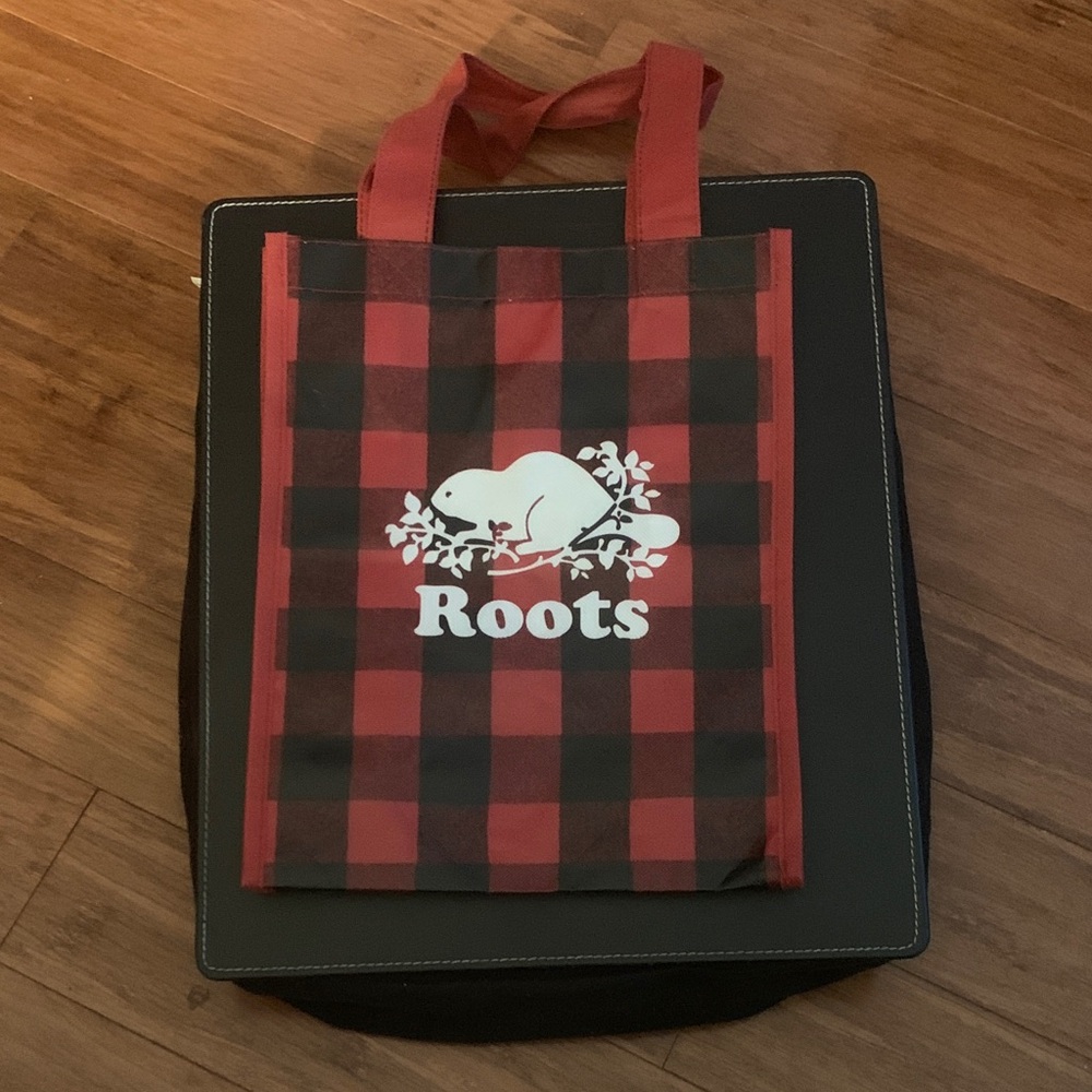 Roots Plaid Tote with White Logo